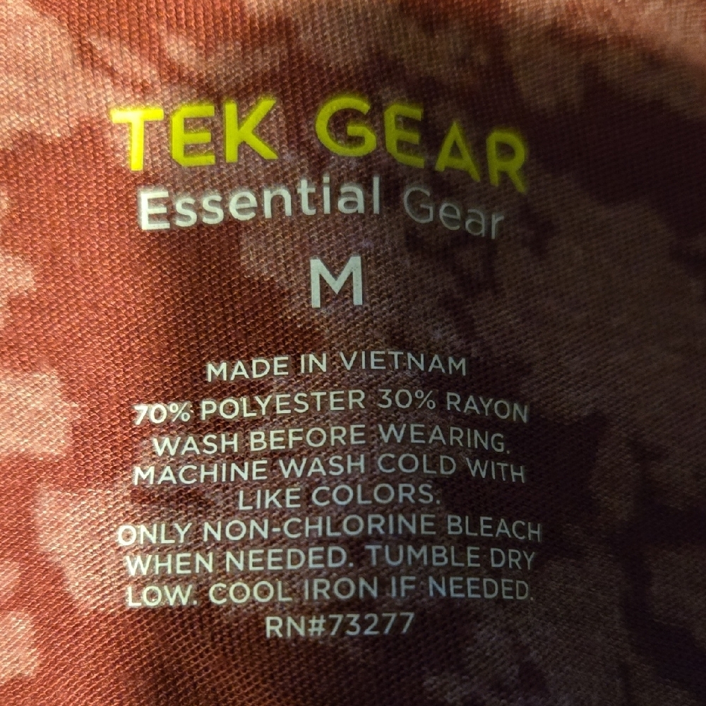 Tek Gear Burgundy Floral Short Sleeve Tee SZ M - Picture 3 of 3